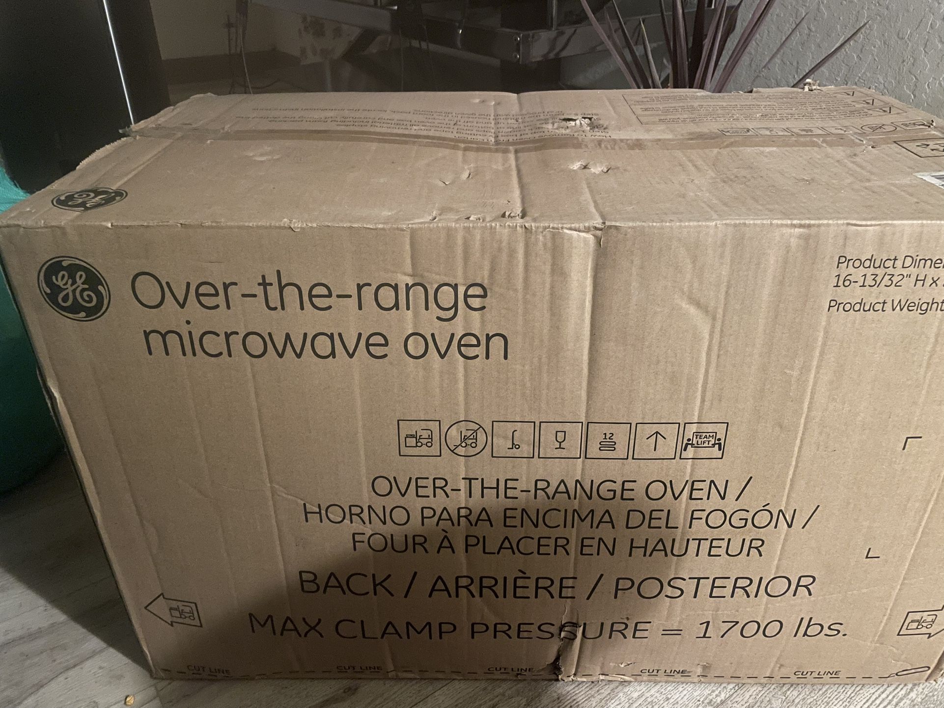 General Electric Over The Stove Microwave Oven 