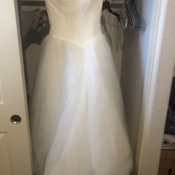 Wedding dress