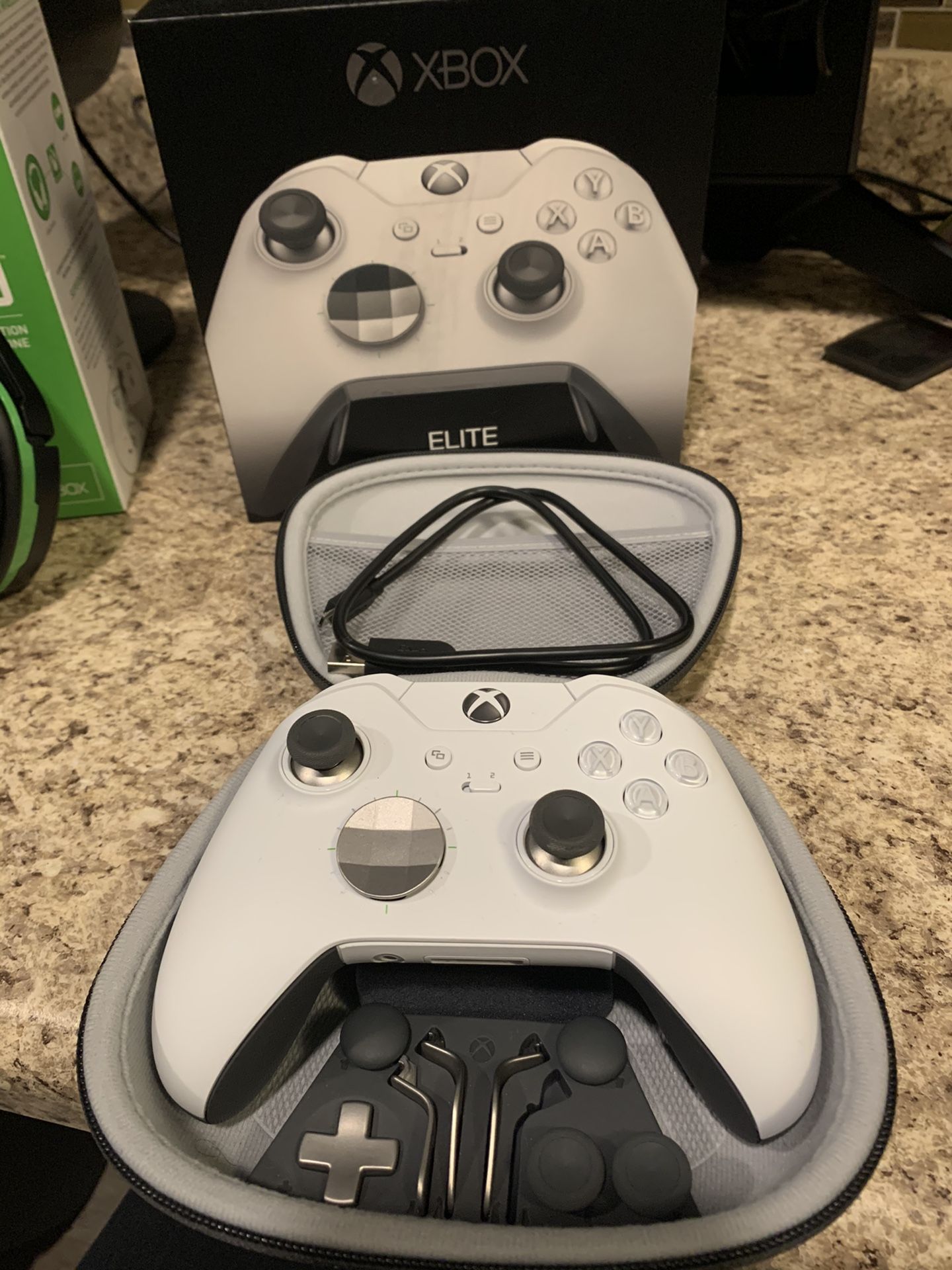 Elite Series controller (Xbox)