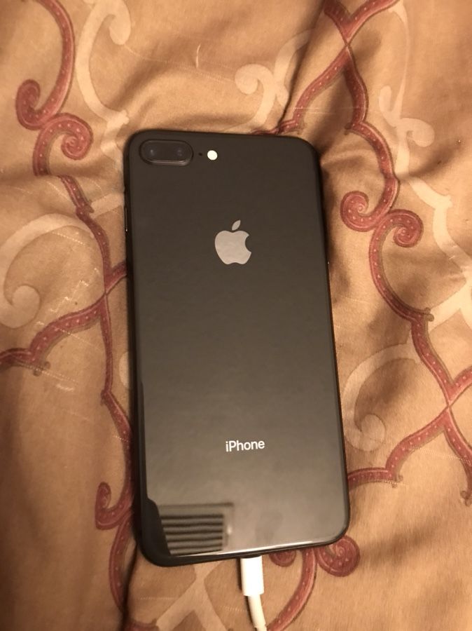 iPhone 8 Plus 64GB Sprint like new ready to use