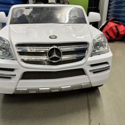 Mercedes Benz Ride On Car