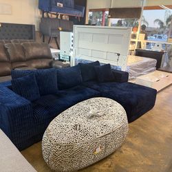 Navy boneless couch