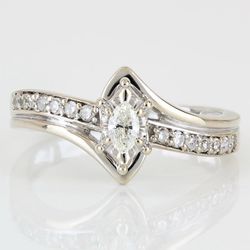 1980s Vintage Marquise Bridal Engagement Ring 14k Yellow Gold Anniversary Gift