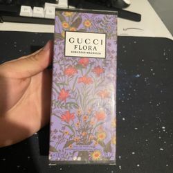 Gucci Flora 