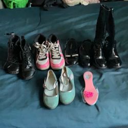5 Pairs Girls Shoes 