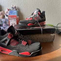 Air Jordan 4 retros Red Thunder