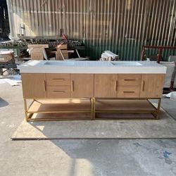 84” Bathroom Vanity In Wood Color 