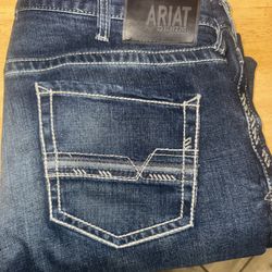Ariat M2