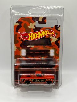 Hot wheels 83 Chevy Silverado walmart exclusive VHTF 2016