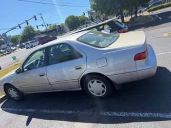 2000 Toyota Camry