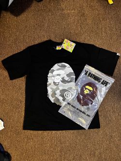 Black n White Bape T shirt Size Men’s small