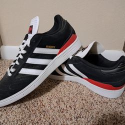 25 Pairs Of Adidas Shoes Sizes 9.5-10.5