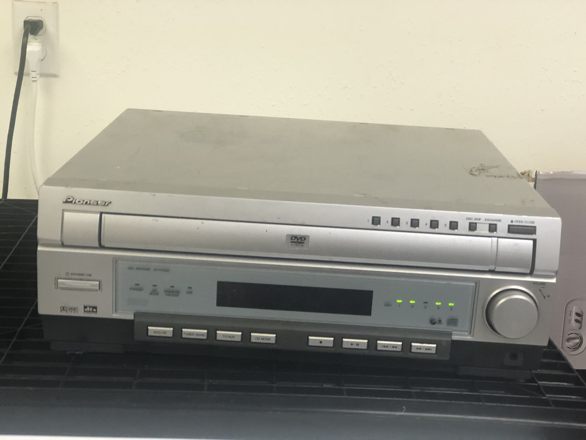 Pioneer XV-HTD510 5-Disc CD/DVD Player Home Theater Receiver (No Remote, Cords)