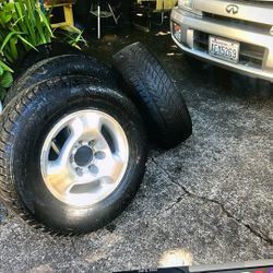 Set Of 4 Infiniti QX 4 Rims & Tires.  $100  OBO