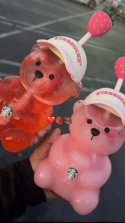 pink starbucks bearista cup🍓