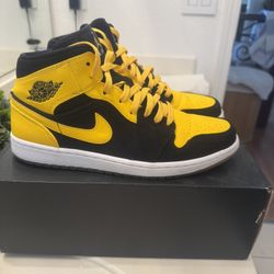 Air Jordan 1 Mid "New Love" 2017 Size 10.5