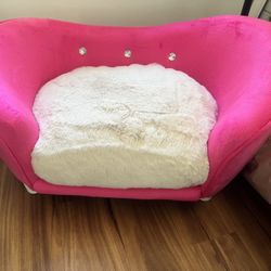 Dog Lounger Hot pink Diamonds And White fur