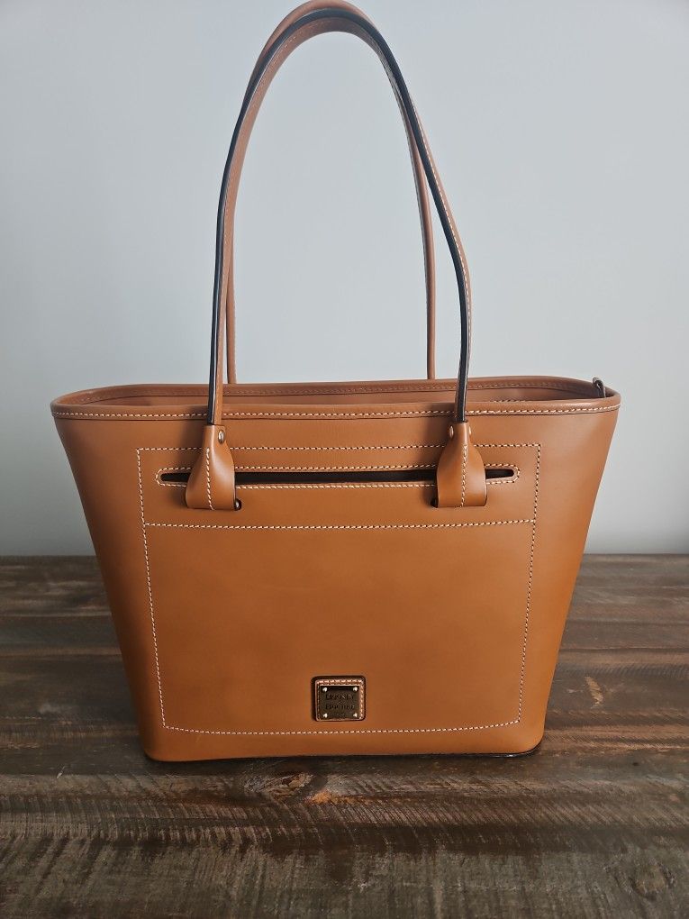 Dooney & Bourke Purse