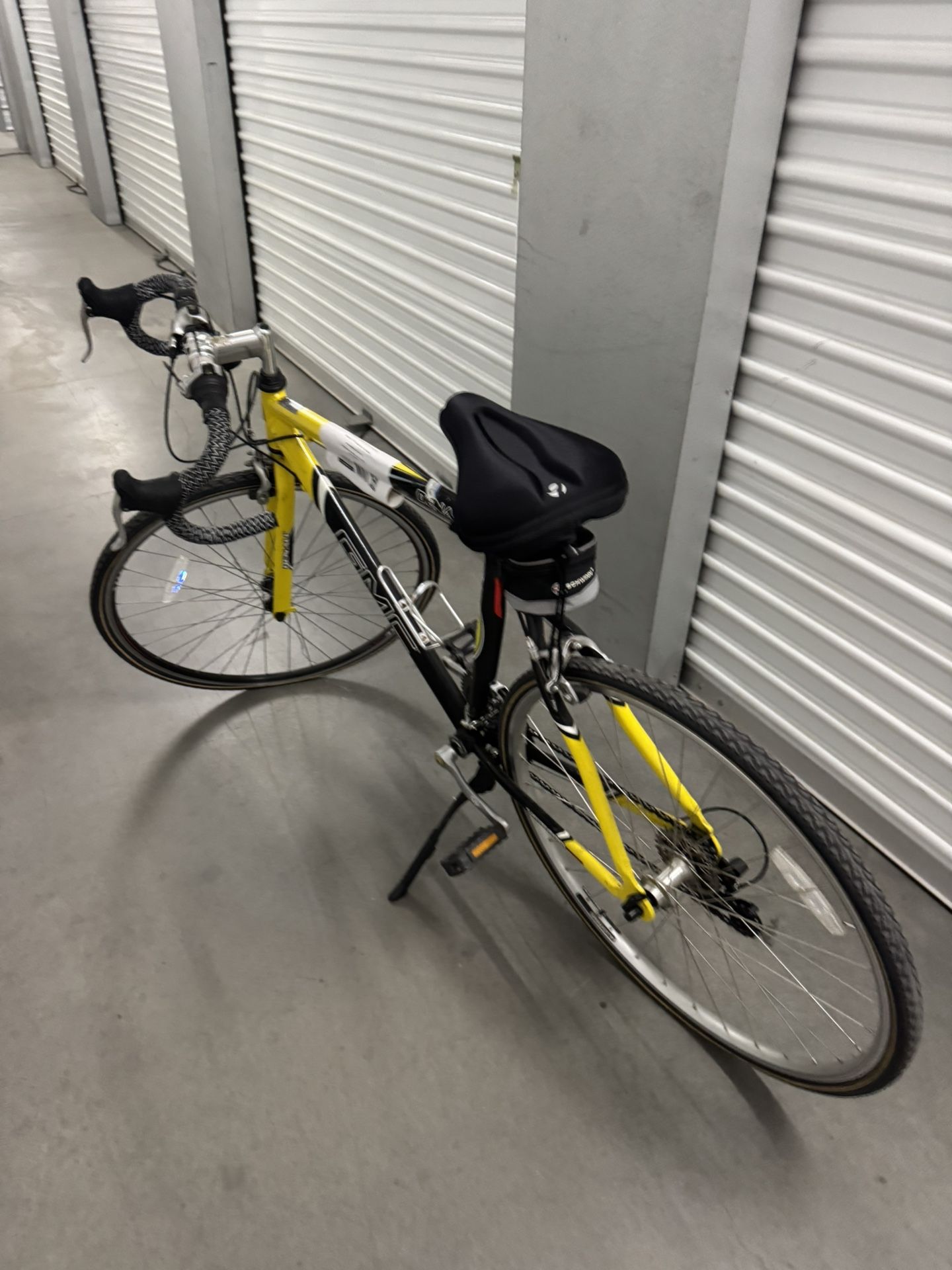 Road bike
