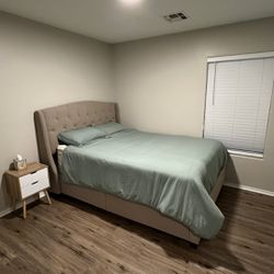 Queen Bed And Metal Box Spring
