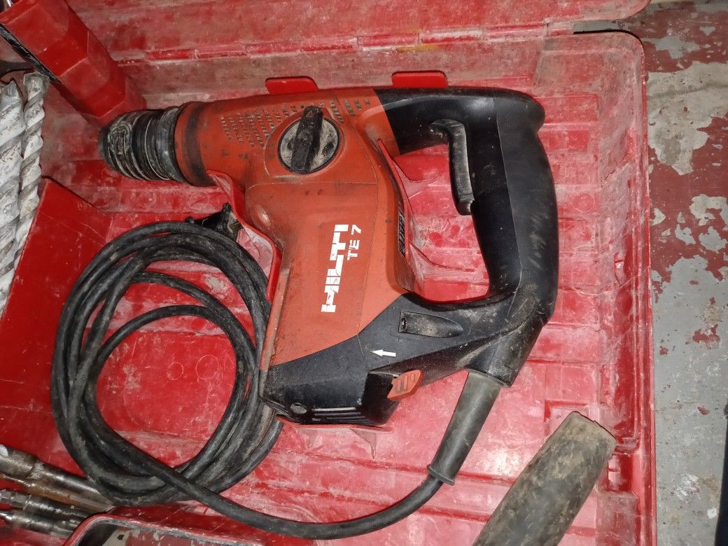 Hammer Drill W Bits