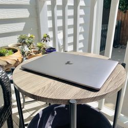 Apple 2020 MacBook Air 16GB Ram