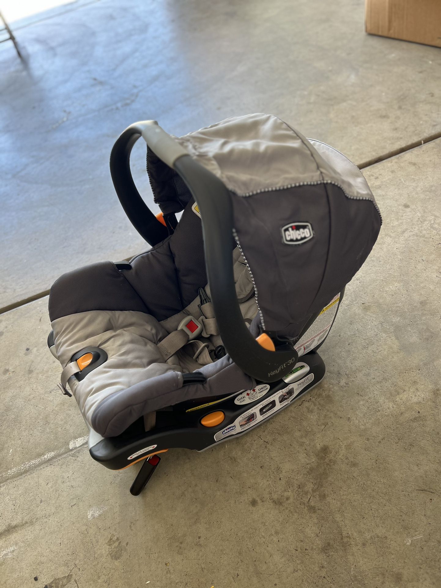 Chicco Keyfit30 Carseat