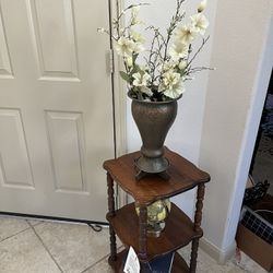 Floral Arrangements Prices Start At $25 And Go Up