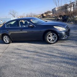 2011 Infiniti G37