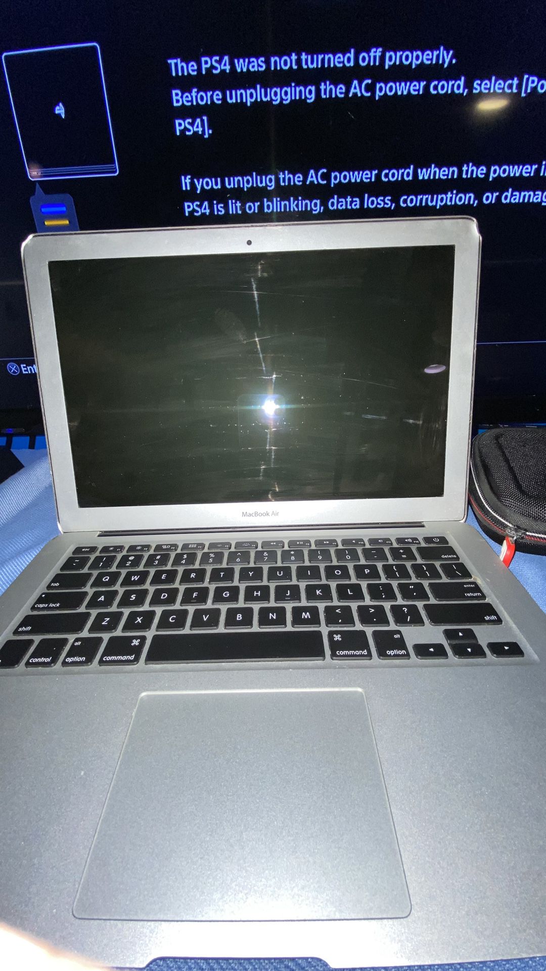 Apple MacBook Air A1369 13" Laptop - MC965LL/A