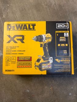 DEWALT XR 20V 1/2" Drill Driver Kit DCD801T1 $140