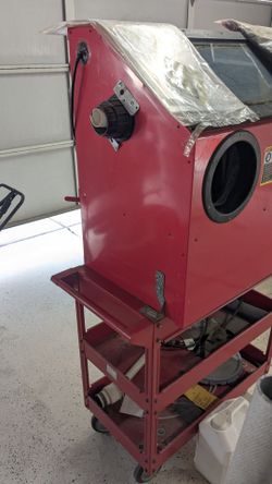 Bead blast cabinet