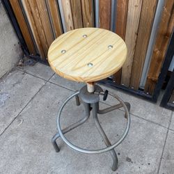 Vintage Stool With New Round Wooden Top. Adjustable Height And It Spins. The Height Will Go Between 28 And 34 Inches $50