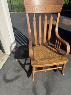 Beautiful Vintage Rocking Chair 