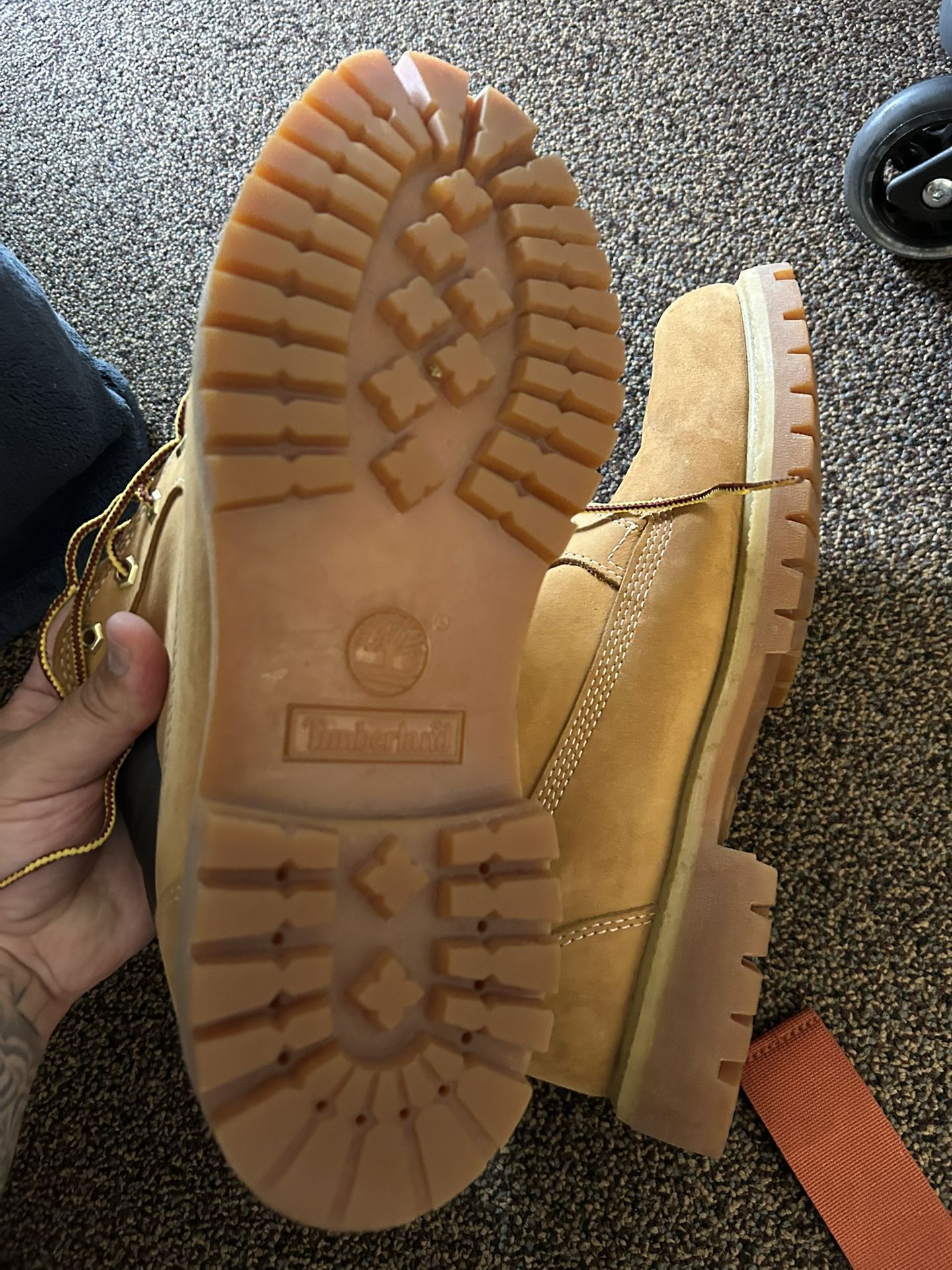 Timberlands 10.5. OBO