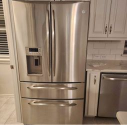 GE Refrigerator