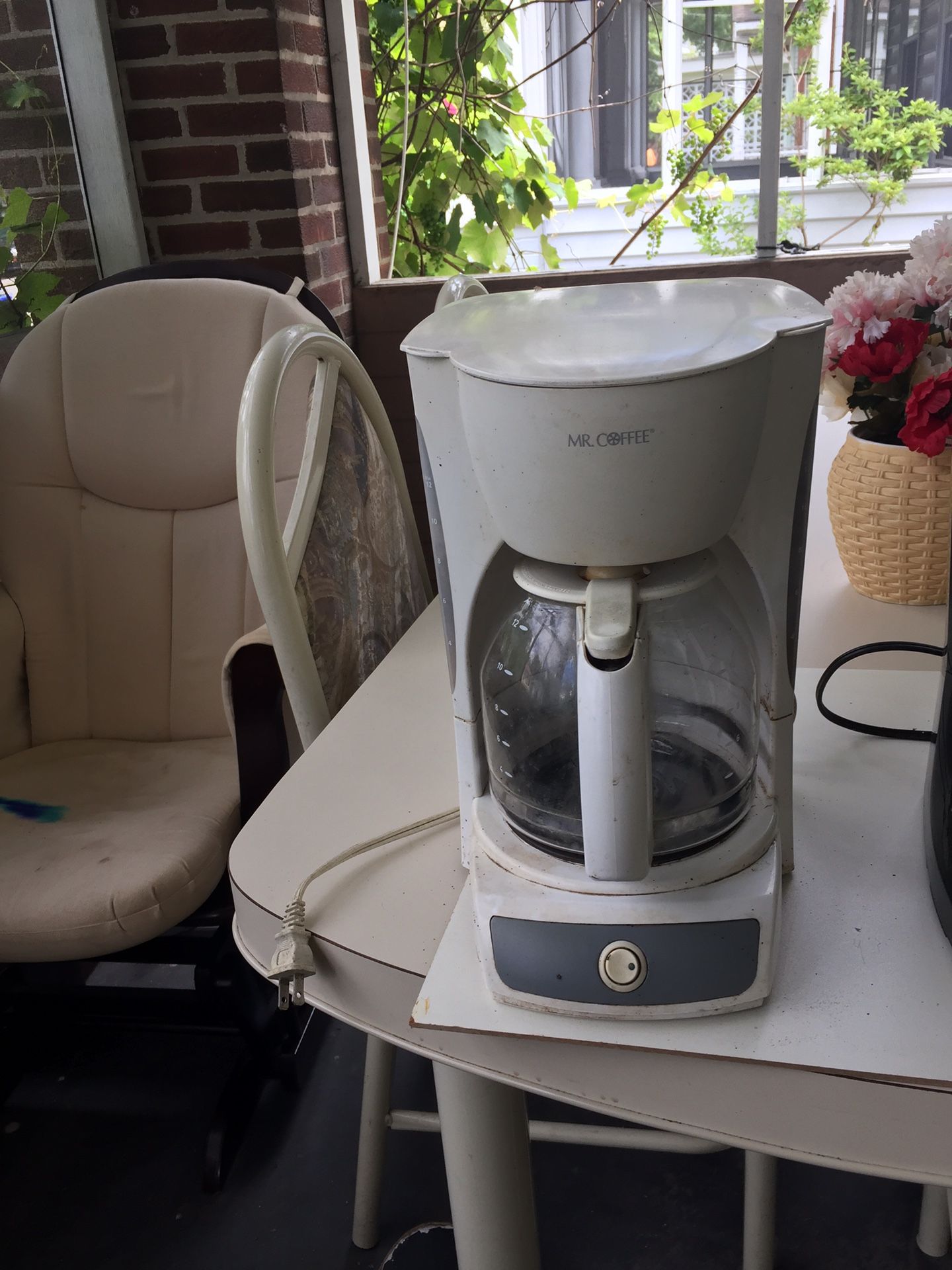 COFFEE MAKER