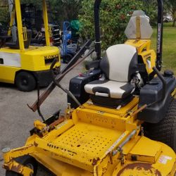 Zero Turn Hustler Super Z Hyperdrive 60"