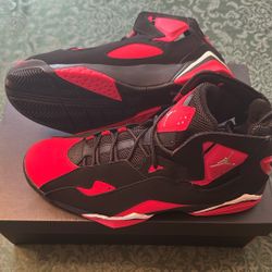 Jordan True Flight Bred / Black University Red