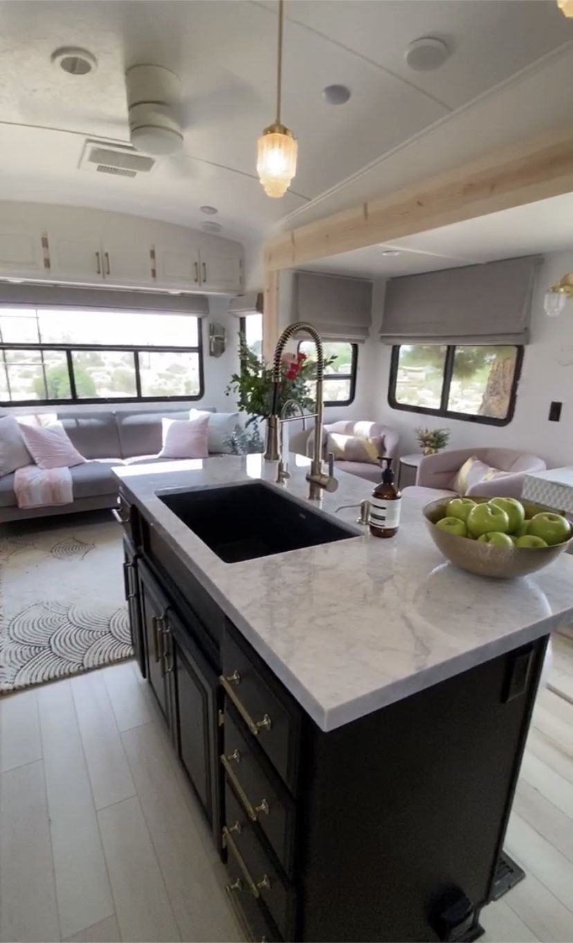 Luxury Keystone RV- 2024 Remodel! NV - Can Deliver Anywhere