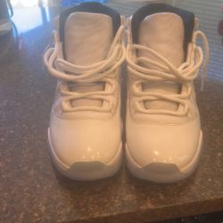 Jordan 11 Legend Blue