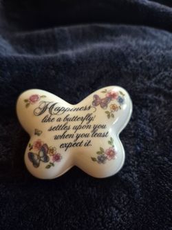 Small butterfly trinket box