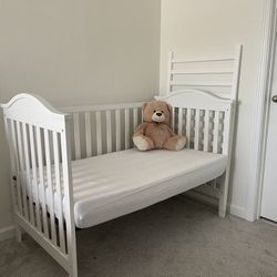 Crib with mattress, Cuna