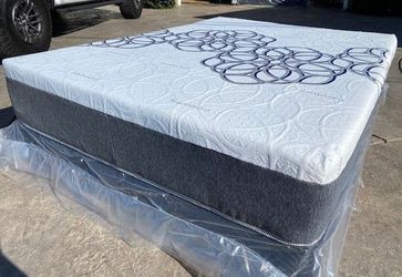 Cal king Memory Foam