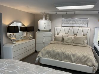 Beautiful Bedroom, Set, Solid Wood, Michael Amini With Dfw Furniture Two Locations