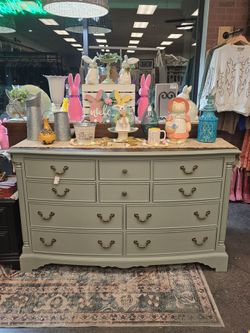Dresser w/ Wood Top – Solid & Stylish