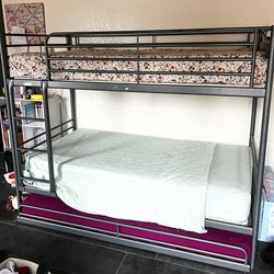 Twin Bunk Bed With Trundle 