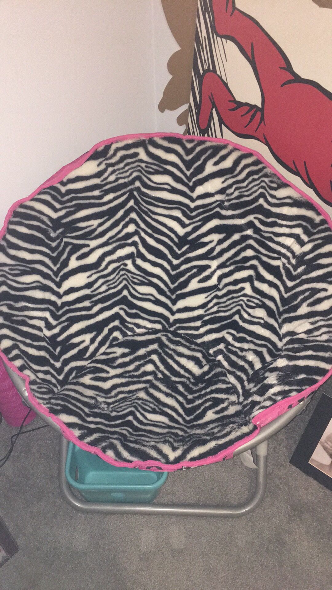 JUSTICE zebra print furry butterfly papasan chair like new