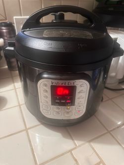 Instant Pot Duo Electric Pressure Cooker