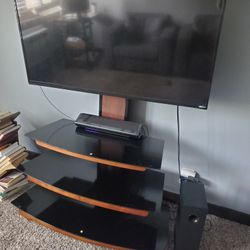 Smart TV, Vizio, Black, 43 Inch